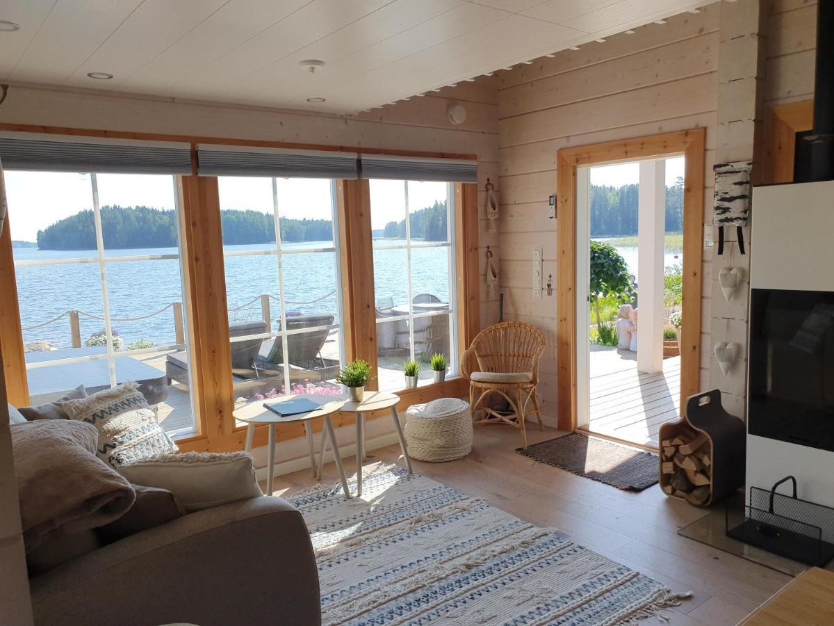 Stunning Log Cabin 45M2 On The Shore Of Kallavesi. Kuopio Exteriér fotografie