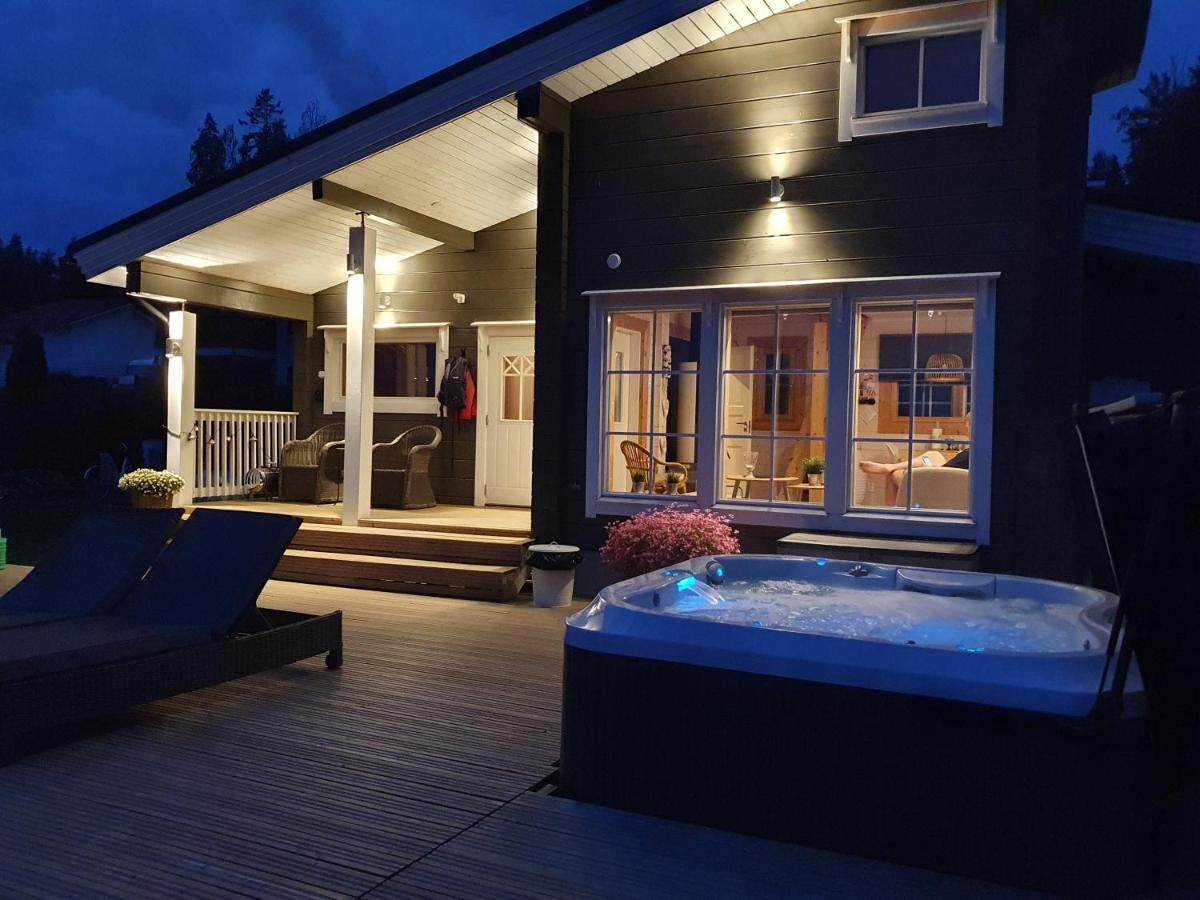 Stunning Log Cabin 45M2 On The Shore Of Kallavesi. Kuopio Exteriér fotografie