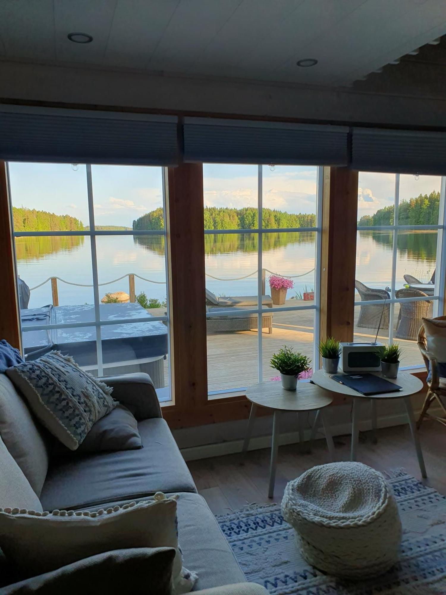 Stunning Log Cabin 45M2 On The Shore Of Kallavesi. Kuopio Exteriér fotografie